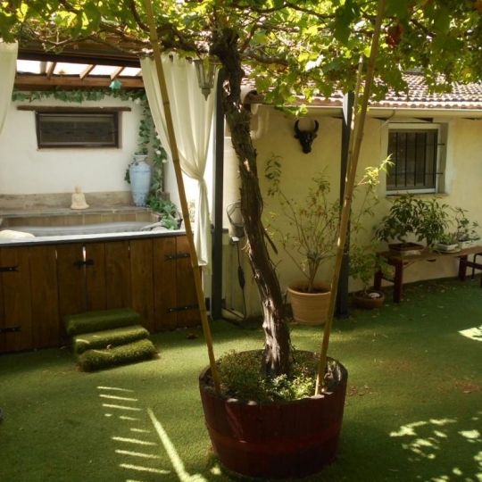  GL IMMOBILIER : House | ARLES (13200) | 196 m2 | 339 900 € 