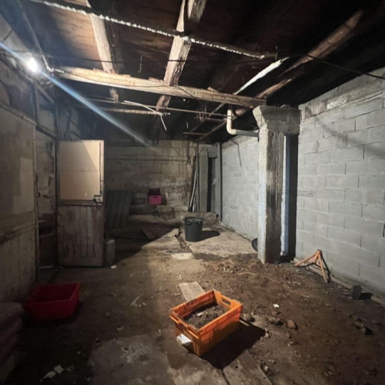  GL IMMOBILIER : Immeuble | SAINT-GILLES (30800) | 230 m2 | 250 000 € 
