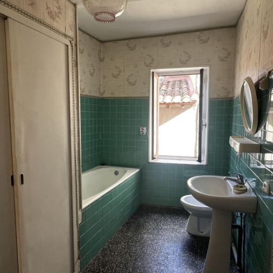  GL IMMOBILIER : Maison / Villa | SAINT-GILLES (30800) | 131 m2 | 144 000 € 