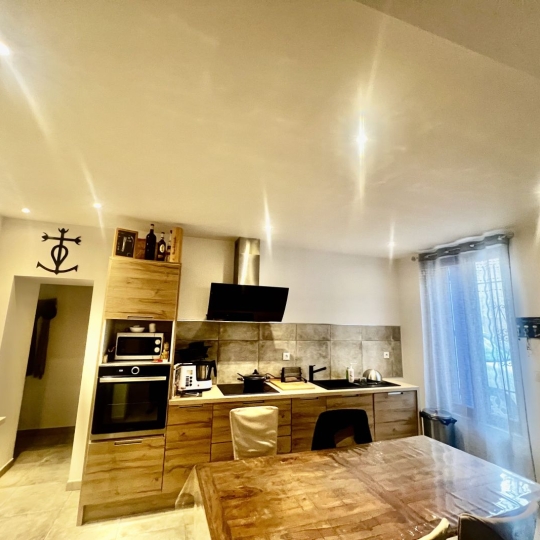  GL IMMOBILIER : House | SAINT-GILLES (30800) | 97 m2 | 249 000 € 