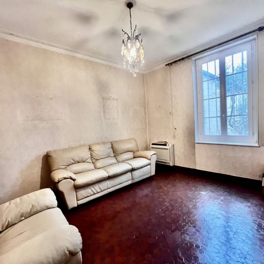  GL IMMOBILIER : House | SAINT-GILLES (30800) | 239 m2 | 270 000 &euro; 
