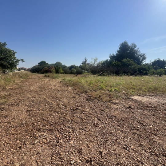 GL IMMOBILIER : Terrain | SAINT-GILLES (30800) | 400.00m2 | 132 000 € 