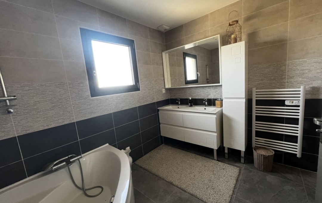 GL IMMOBILIER : Maison / Villa | SAINT-GILLES (30800) | 110 m2 | 335 000 € 