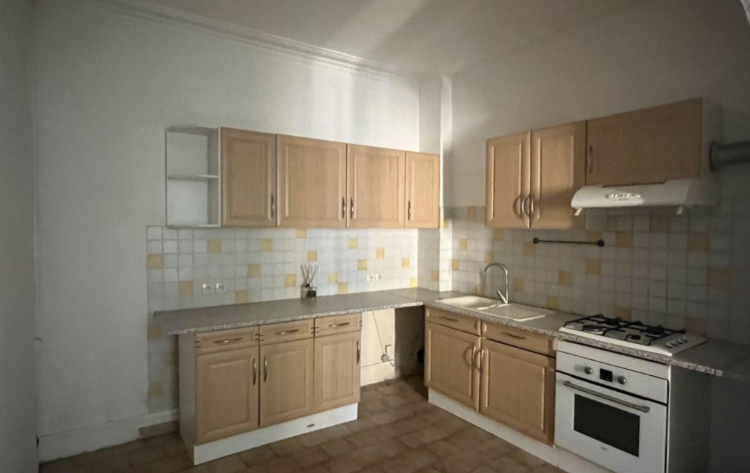 GL IMMOBILIER : Immeuble | SAINT-GILLES (30800) | 230 m2 | 250 000 € 