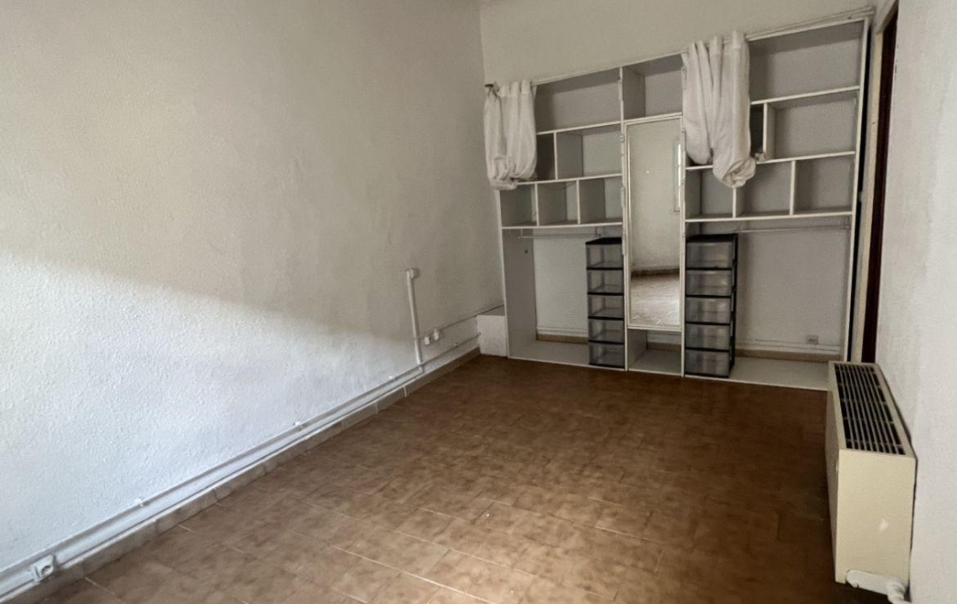 GL IMMOBILIER : Immeuble | SAINT-GILLES (30800) | 230 m2 | 250 000 € 