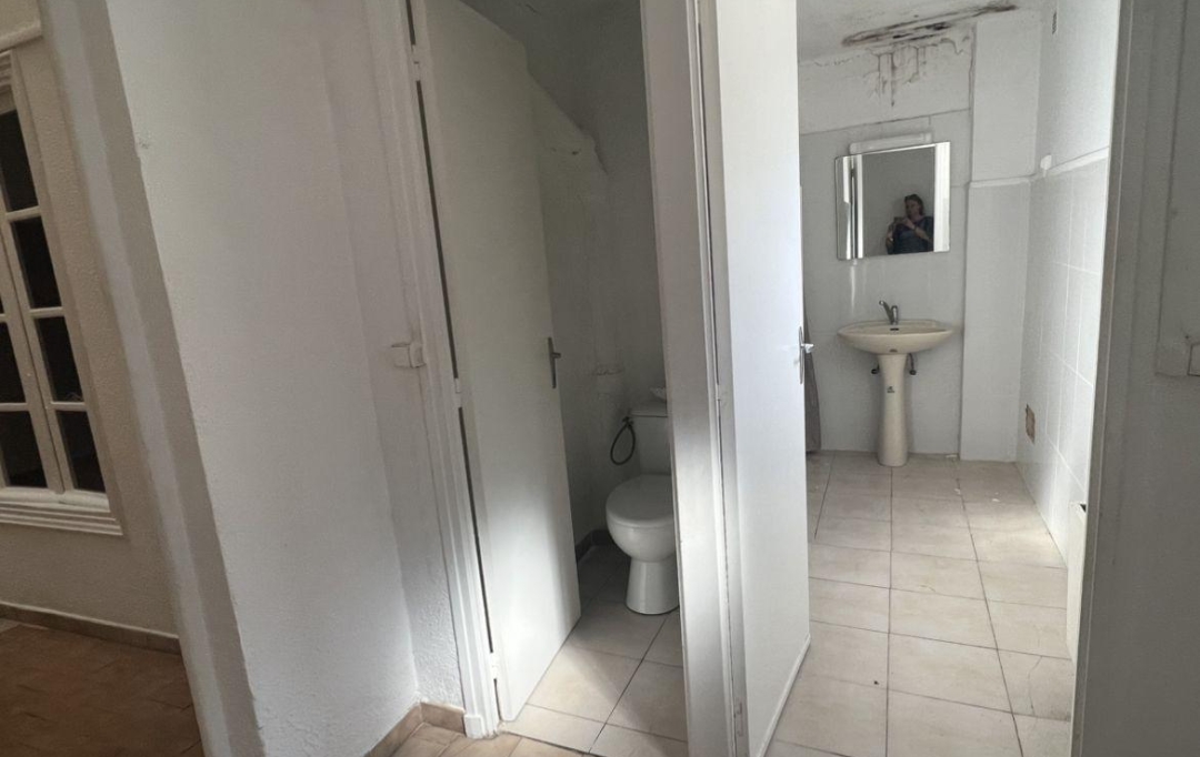 GL IMMOBILIER : Immeuble | SAINT-GILLES (30800) | 230 m2 | 250 000 € 