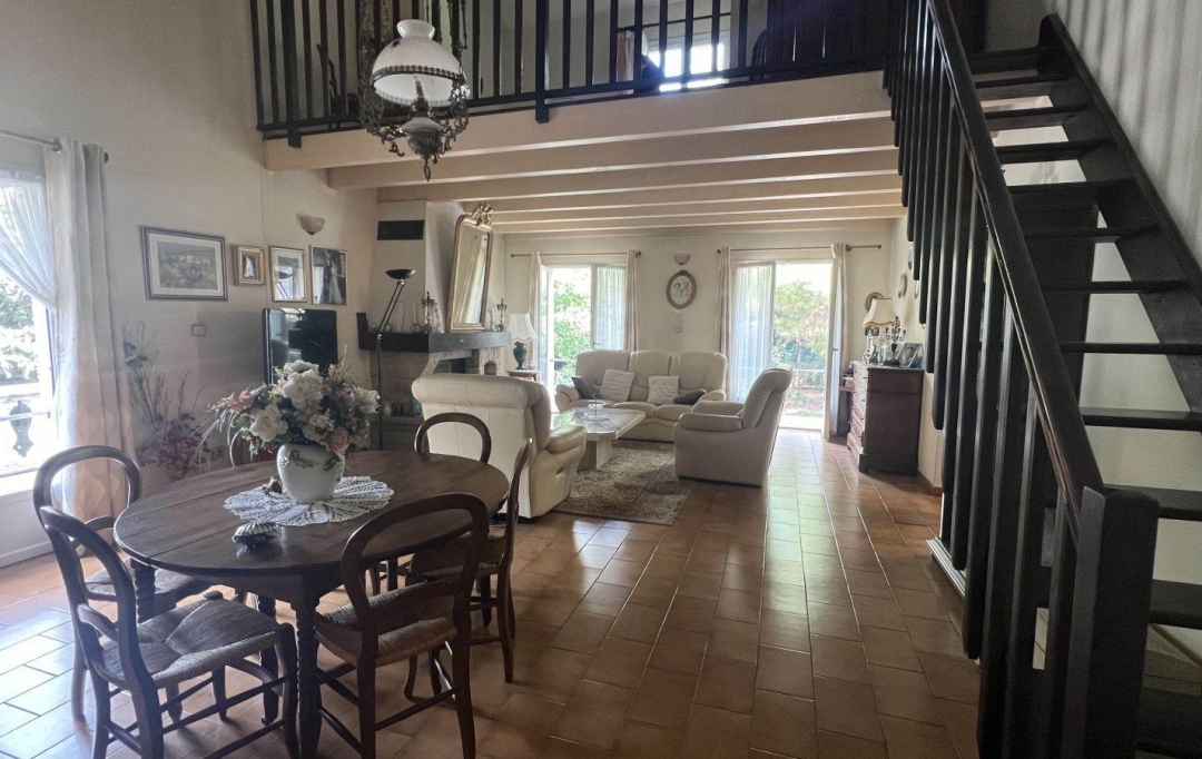 GL IMMOBILIER : Maison / Villa | SAINT-GILLES (30800) | 111 m2 | 262 500 € 