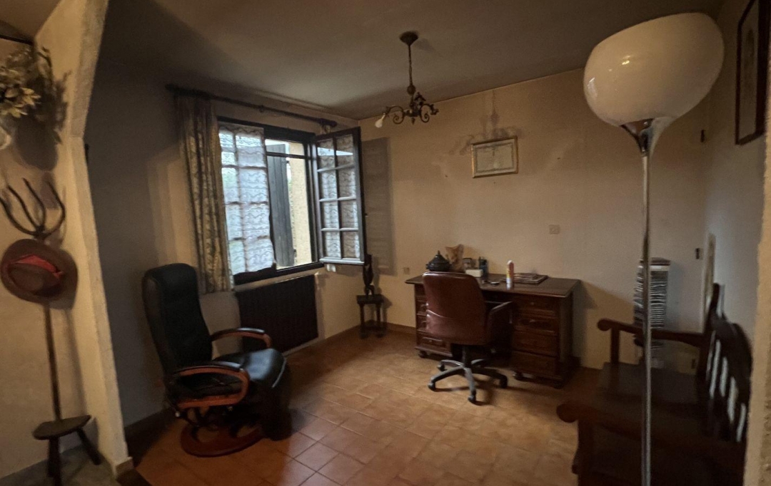 GL IMMOBILIER : Maison / Villa | SAINT-GILLES (30800) | 100 m2 | 220 000 € 
