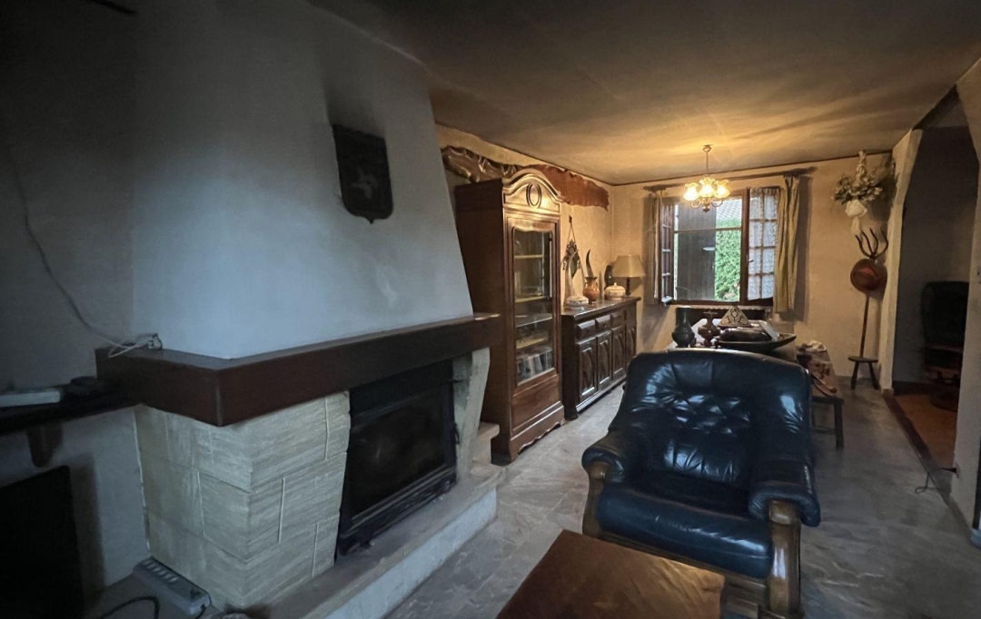GL IMMOBILIER : Maison / Villa | SAINT-GILLES (30800) | 100 m2 | 220 000 € 