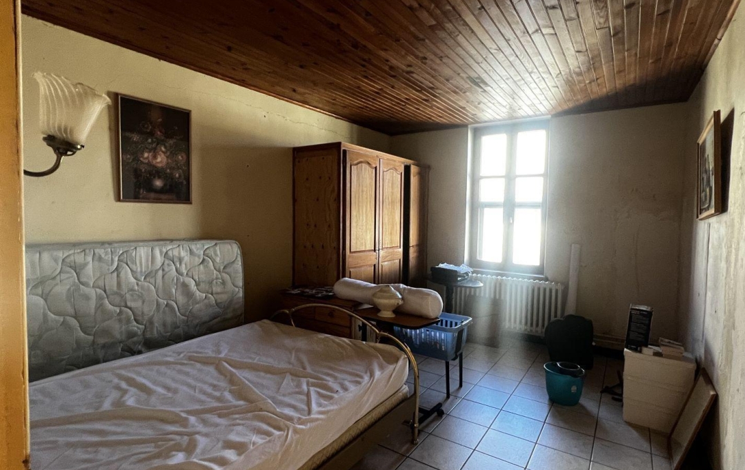 GL IMMOBILIER : Maison / Villa | SAINT-GILLES (30800) | 175 m2 | 224 000 € 