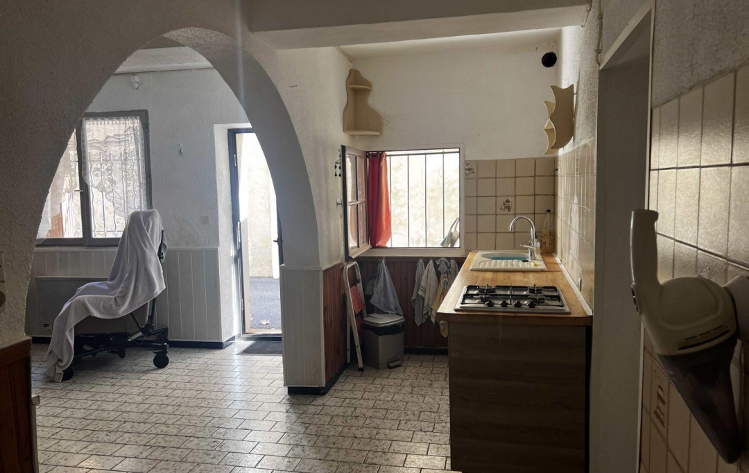 GL IMMOBILIER : Maison / Villa | SAINT-GILLES (30800) | 131 m2 | 144 000 € 