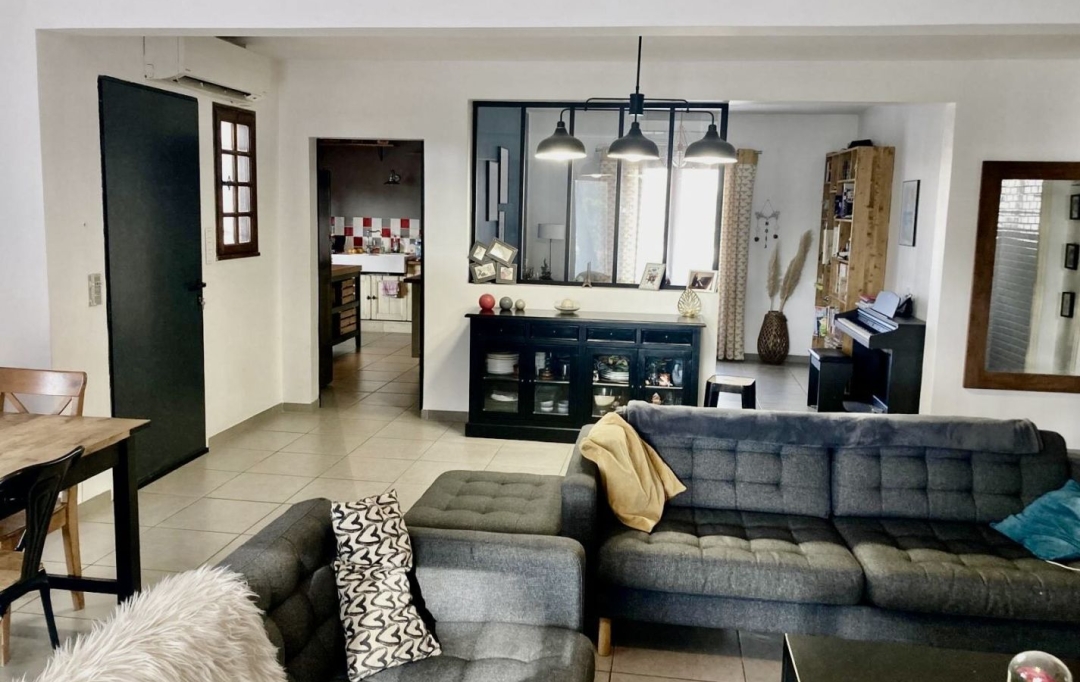 GL IMMOBILIER : Maison / Villa | SAINT-GILLES (30800) | 229 m2 | 346 000 € 