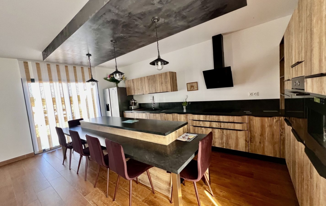 GL IMMOBILIER : Maison / Villa | SAINT-GILLES (30800) | 118 m2 | 495 000 € 