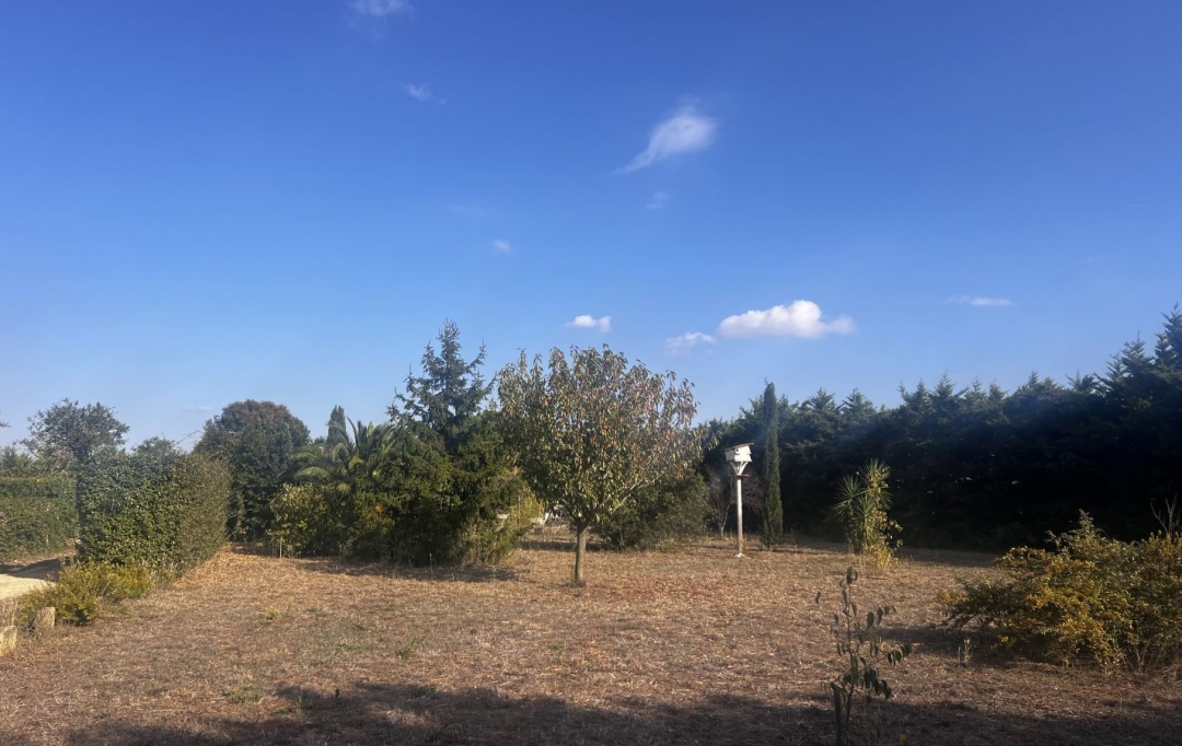 GL IMMOBILIER : Terrain | SAINT-GILLES (30800) | 812 m2 | 113 000 € 