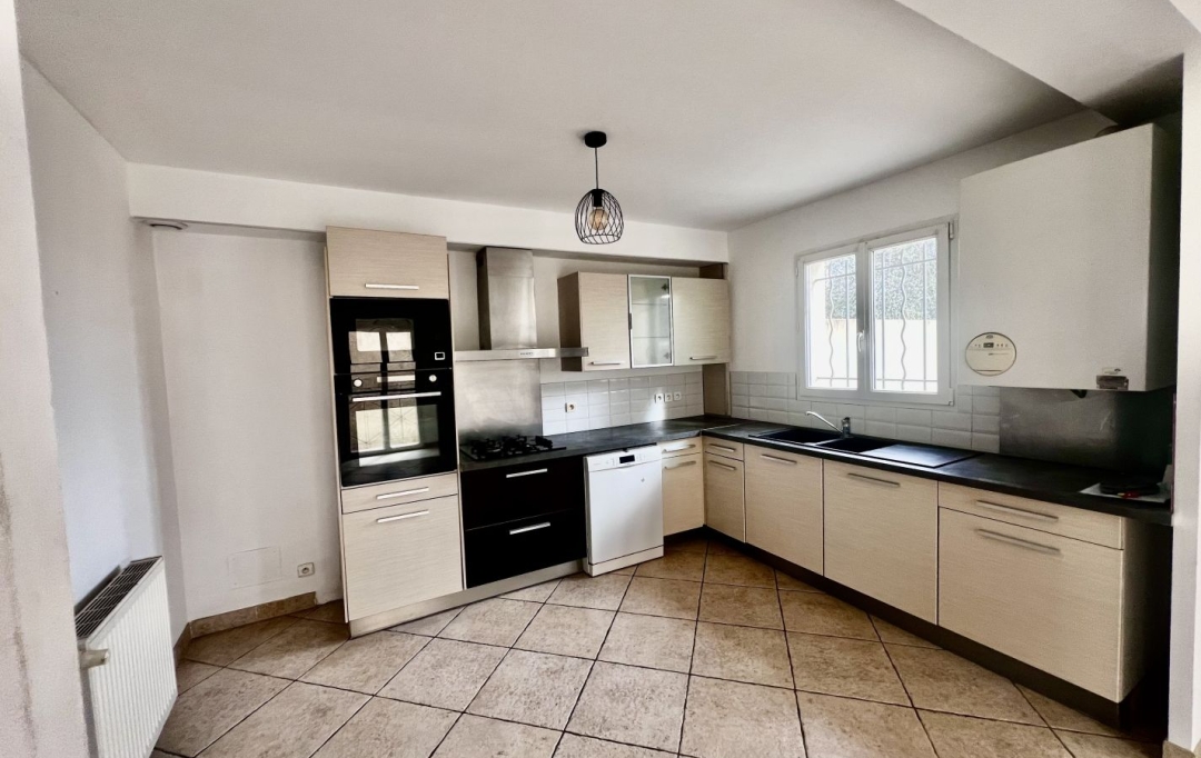GL IMMOBILIER : House | SAINT-GILLES (30800) | 80 m2 | 239 000 &euro; 
