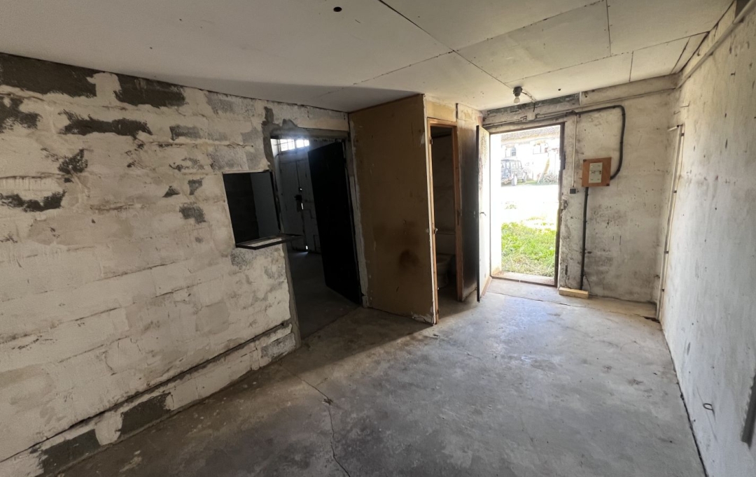 GL IMMOBILIER : Autres | SAINT-GILLES (30800) | 90 m2 | 55 000 &euro; 