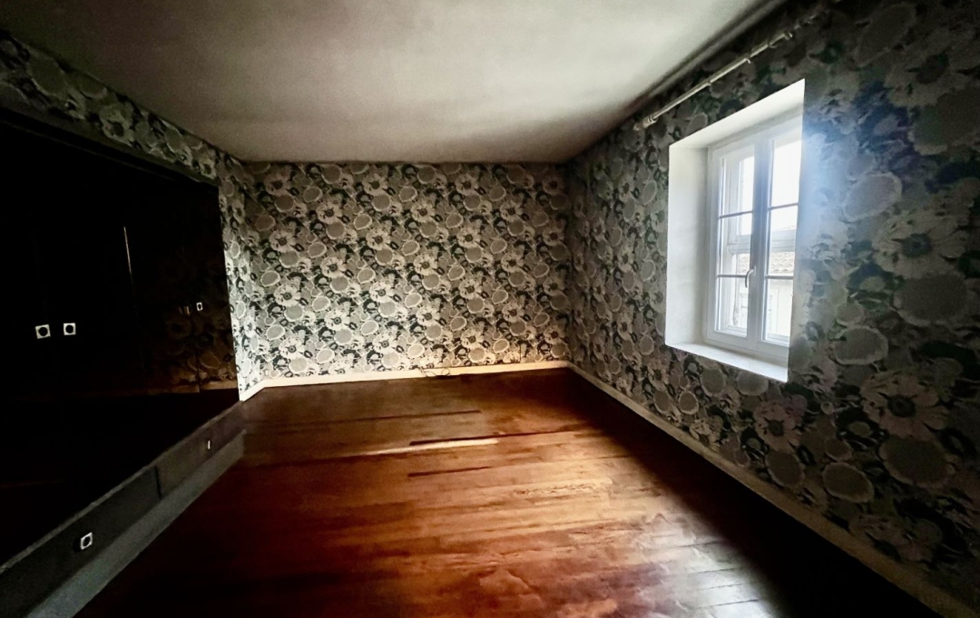 GL IMMOBILIER : House | SAINT-GILLES (30800) | 239 m2 | 270 000 &euro; 