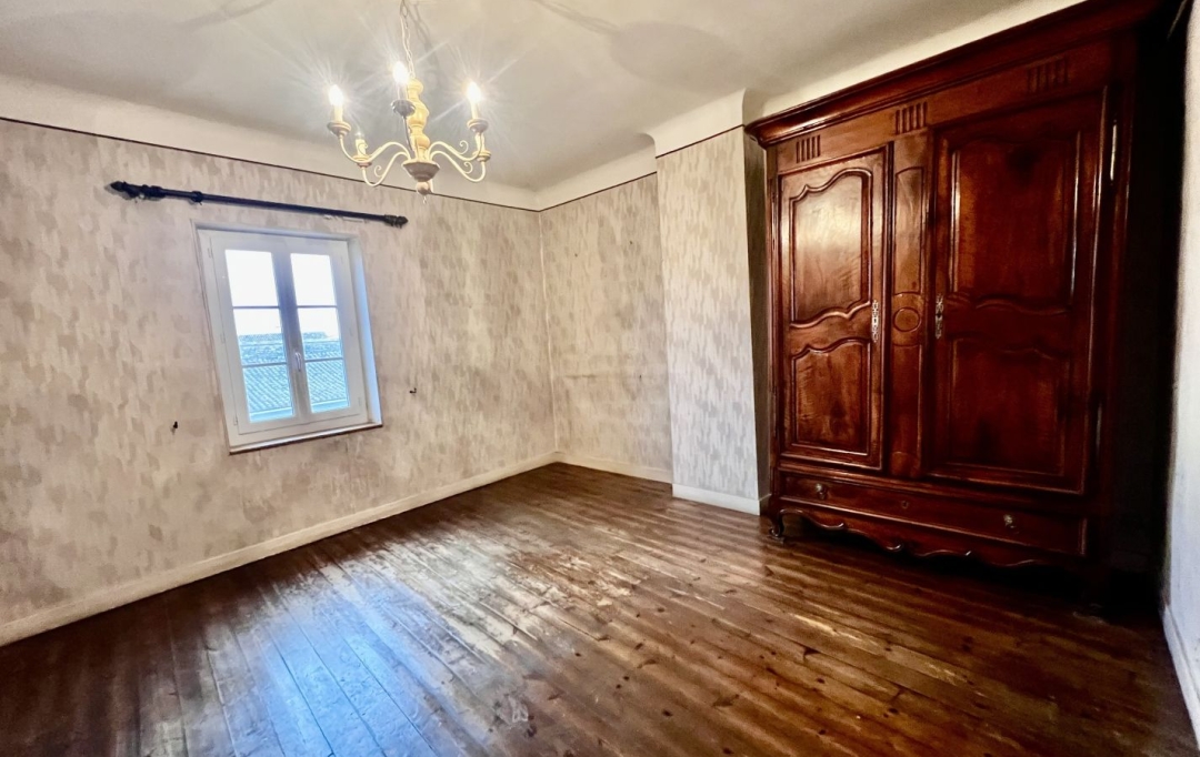 GL IMMOBILIER : House | SAINT-GILLES (30800) | 239 m2 | 270 000 &euro; 