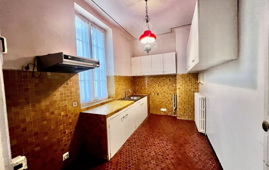 GL IMMOBILIER : House | SAINT-GILLES (30800) | 239 m2 | 270 000 &euro; 