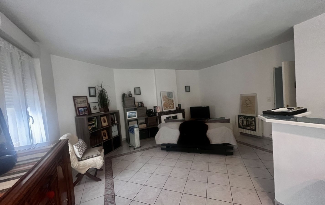 GL IMMOBILIER : Building | SAINT-GILLES (30800) | 130 m2 | 199 000 &euro; 