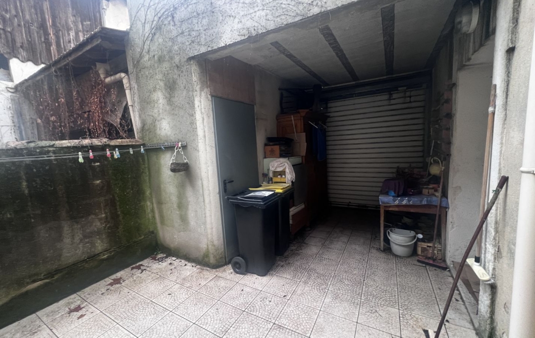 GL IMMOBILIER : Building | SAINT-GILLES (30800) | 130 m2 | 199 000 &euro; 