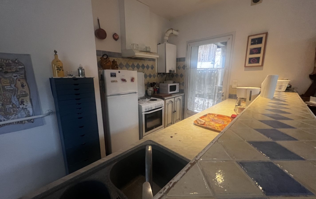 GL IMMOBILIER : Building | SAINT-GILLES (30800) | 130 m2 | 199 000 &euro; 