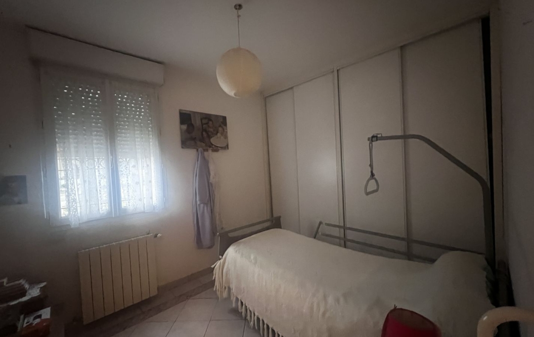 GL IMMOBILIER : Building | SAINT-GILLES (30800) | 130 m2 | 199 000 &euro; 