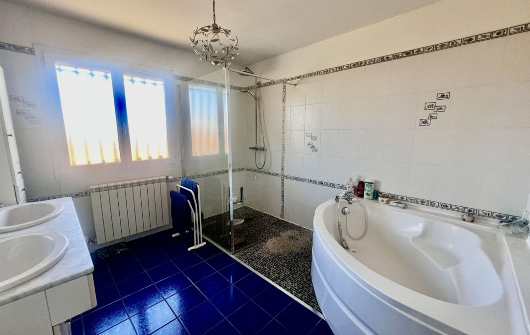 GL IMMOBILIER : House | SAINT-GILLES (30800) | 160 m2 | 399 000 &euro; 