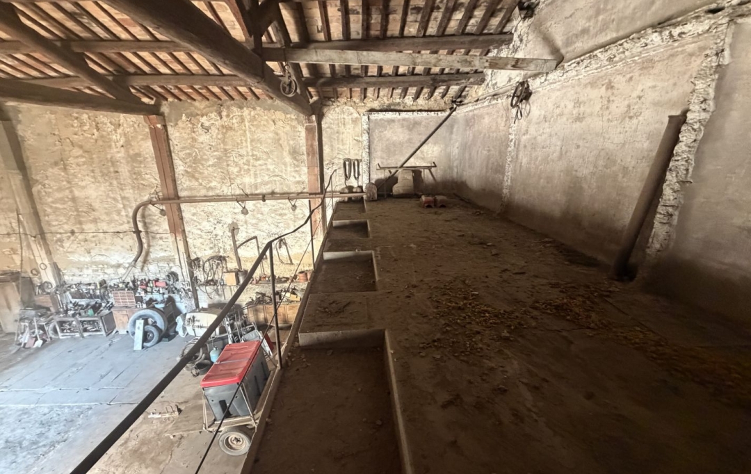 GL IMMOBILIER : Autres | SAINT-GILLES (30800) | 250 m2 | 149 000 &euro; 