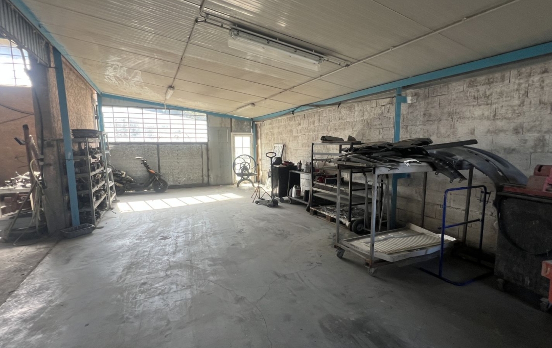 GL IMMOBILIER : Autres | SAINT-GILLES (30800) | 500 m2 | 357 000 &euro; 
