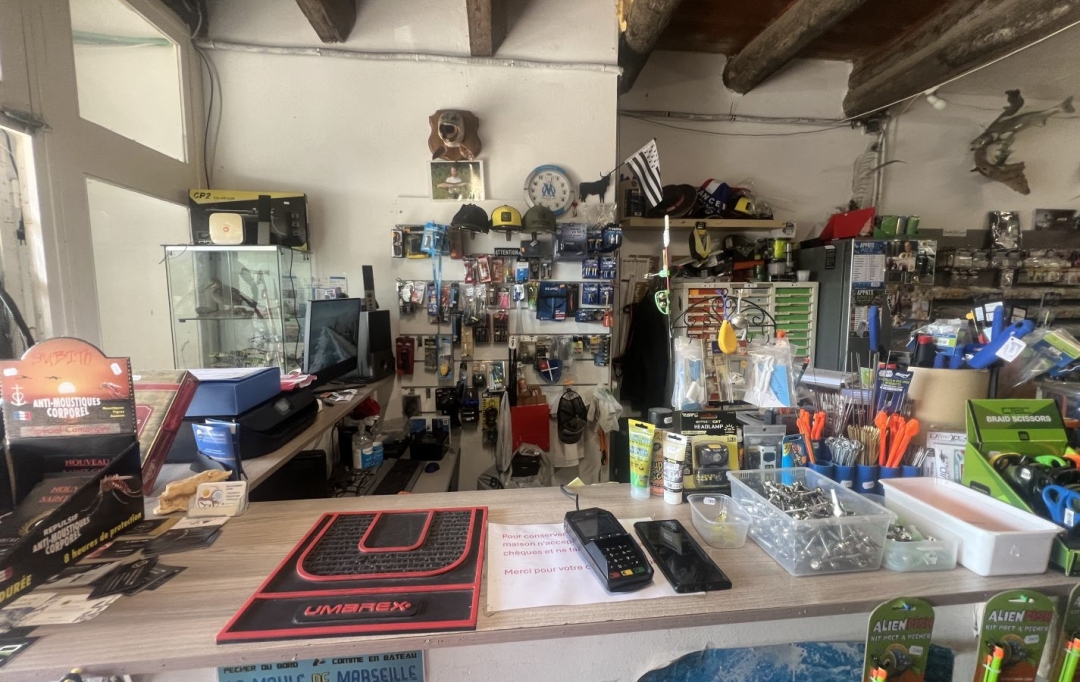 GL IMMOBILIER : Commerces | SAINT-GILLES (30800) | 155 m2 | 95 000 &euro; 
