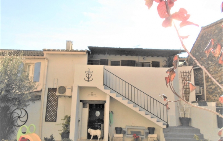Maison SAINT-GILLES 116 m2 279 000 € Maison SAINT-GILLES 116 m2 279 000 €