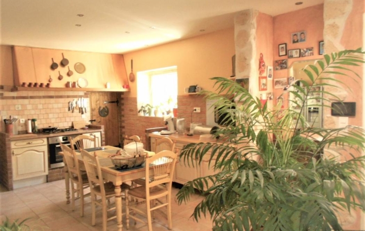 GL IMMOBILIER : Maison / Villa | ARLES (13200) | 196 m2 | 339 900 € 