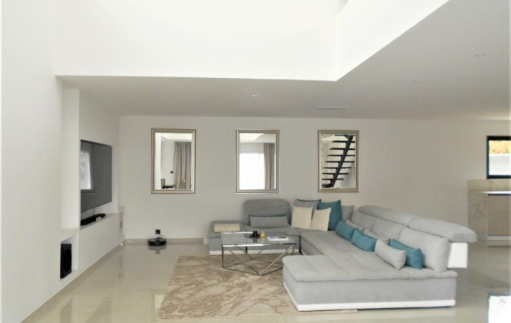 GL IMMOBILIER : Maison / Villa | SAINT-GILLES (30800) | 189 m2 | 721 000 € 