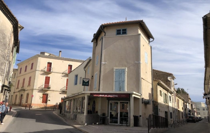 Immeuble SAINT-GILLES 100 m2 159 900 € Immeuble SAINT-GILLES 100 m2 159 900 €