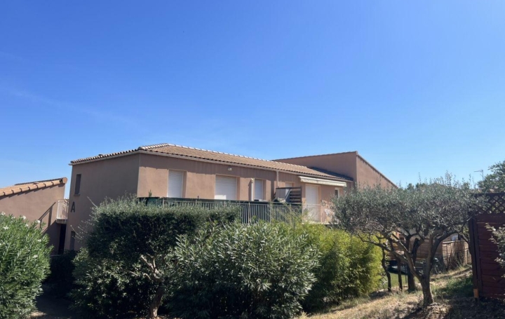Appartement P2 SAINT-GILLES 45 m2 95 500 € Appartement P2 SAINT-GILLES 45 m2 95 500 €