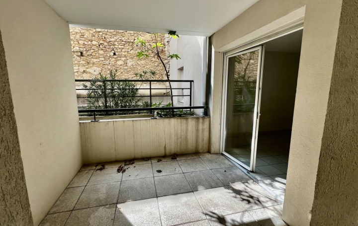 Appartement P2   NIMES  40 m2 115 000 € 