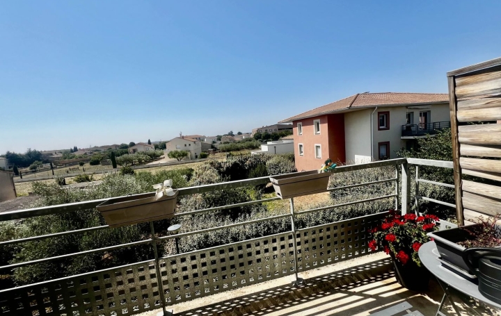 Appartement P2 SAINT-GILLES 53 m2 115 000 € Appartement P2 SAINT-GILLES 53 m2 115 000 €