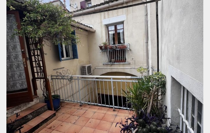 Maison   SAINT-GILLES  164 m2 220 500 € 