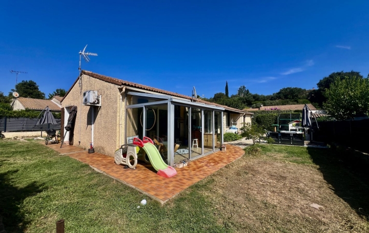 Villa   SAINT-GILLES  90 m2 273 000 € 
