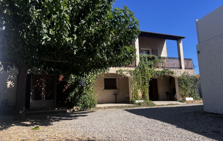 Villa   SAINT-GILLES  180 m2 437 000 € 