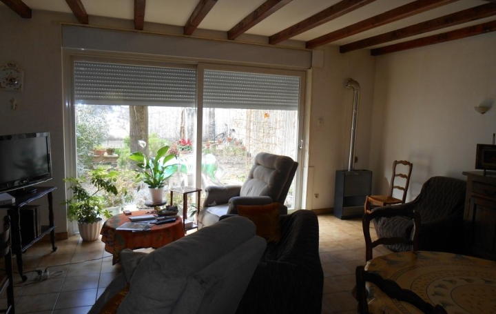 GL IMMOBILIER : Local / Bureau | SAINT-GILLES (30800) | 180 m2 | 190 000 € 